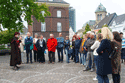 Stadtführung durch Rheinberg Eine Gruppe von Menschen bei einer Stadtführung