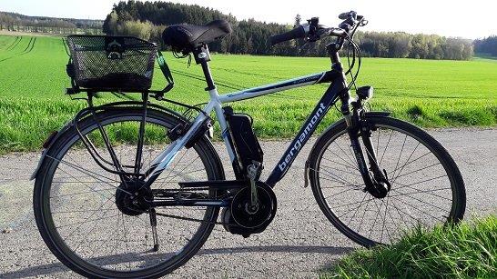 Fahrrad auf Fahrradweg