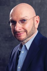 Bild zeigt ein Portrait von Ralph Morgenstern
