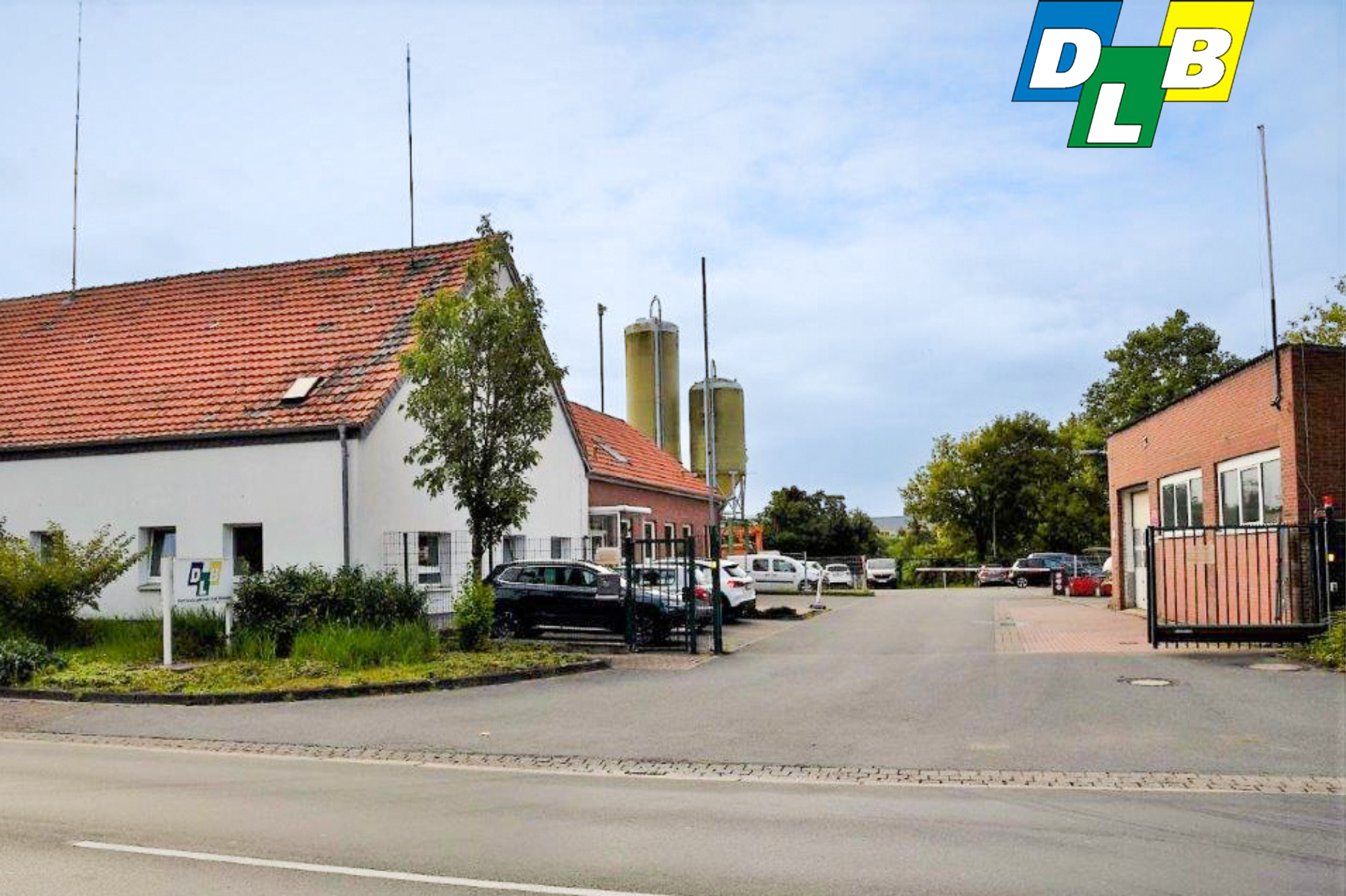 Einfahrt dlb