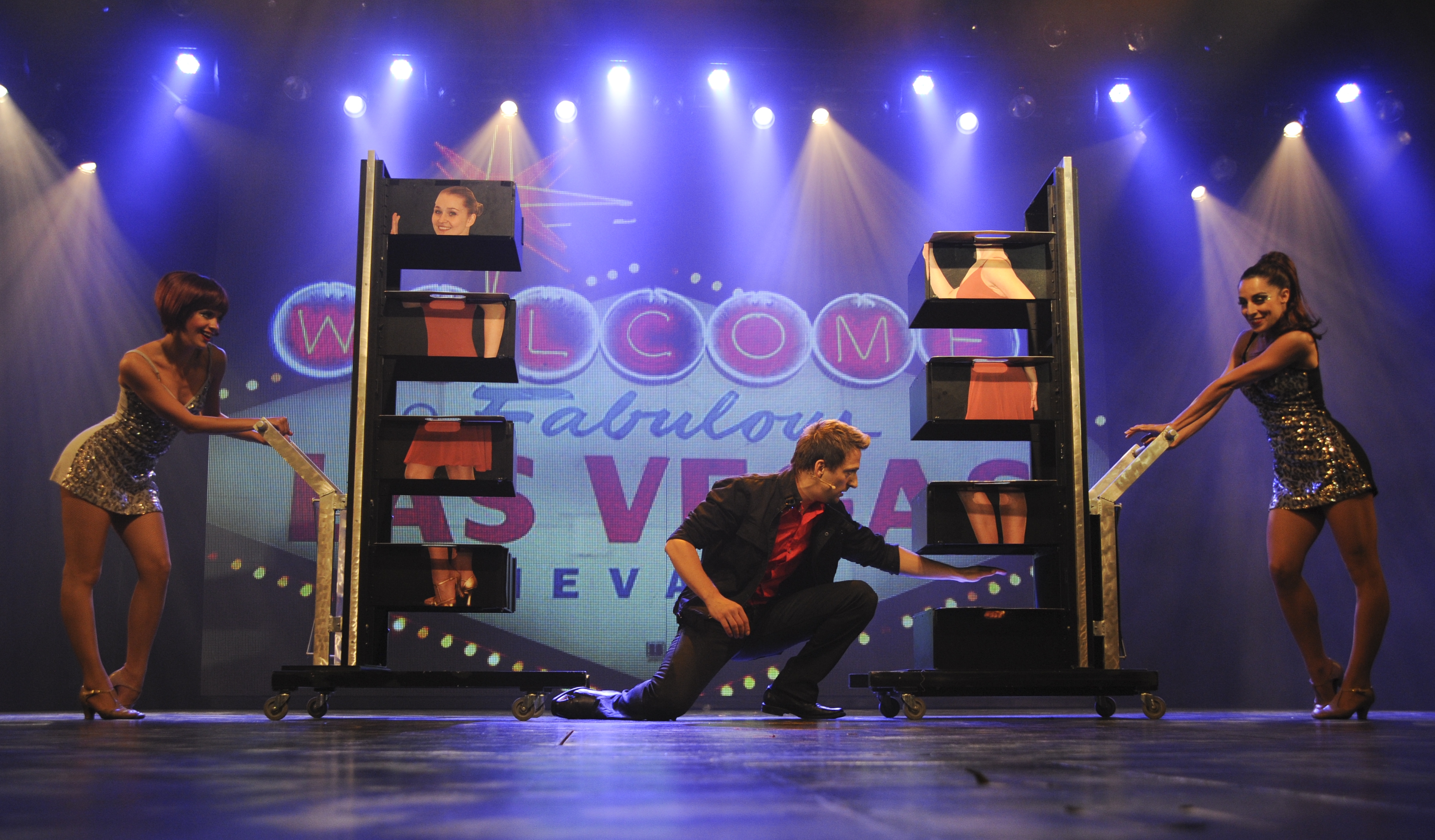 Pressemitteilung_Illusionen_Magische Stunts_und_Comedy_Peter Valance (2)